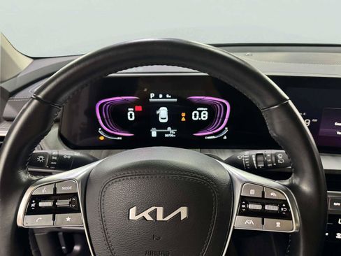 Used 2023 Kia Telluride EX w/ EX Captain's Chair Package FWD image 33