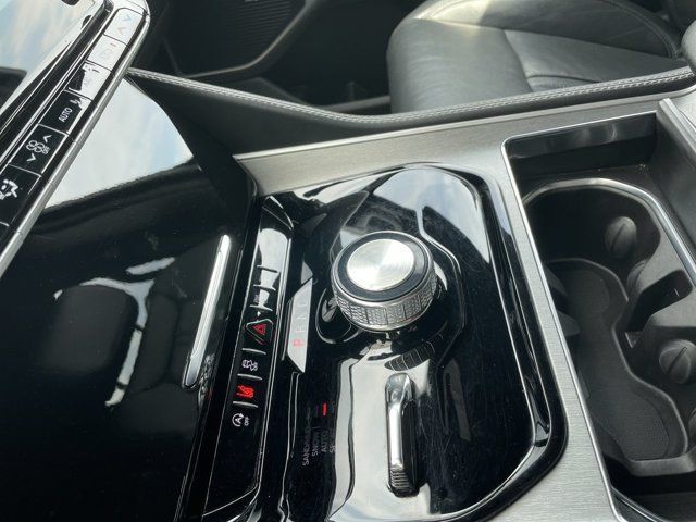 Used 2025 Jeep Wagoneer 4WD image 20
