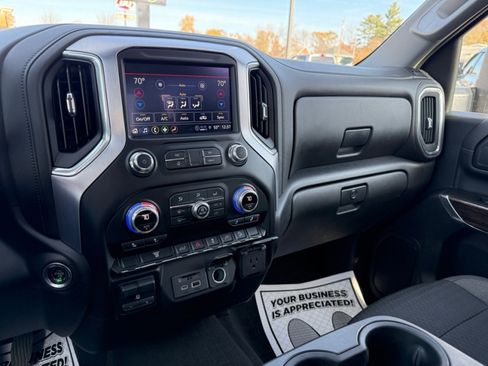 Used 2022 GMC Sierra 2500 SLE w/ SLE Value Package; image 29