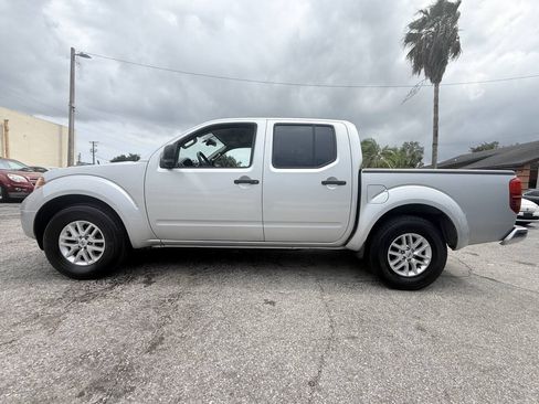 Used 2016 Nissan Frontier SV RWD image 9