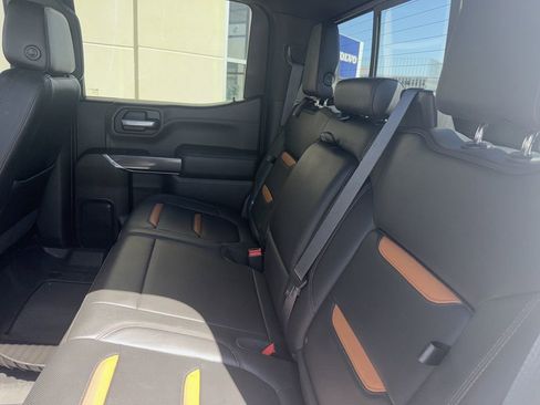 Used 2021 GMC Sierra 1500 AT4 w/ AT4 Premium Package image 3