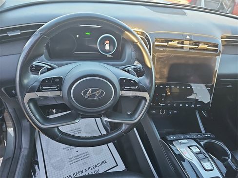 Used 2023 Hyundai Tucson Limited image 16