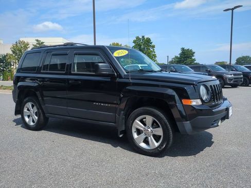 Used 2015 Jeep Patriot Latitude AWD/4WD image 1
