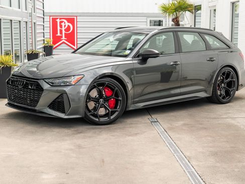 Used 2025 Audi RS 6 performance image 2