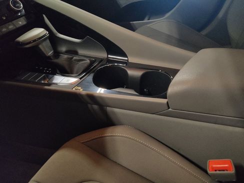 Used 2025 Hyundai Elantra SEL image 26