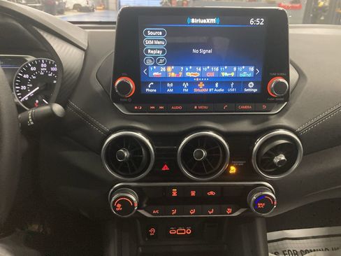 Used 2025 Nissan Sentra SV image 11