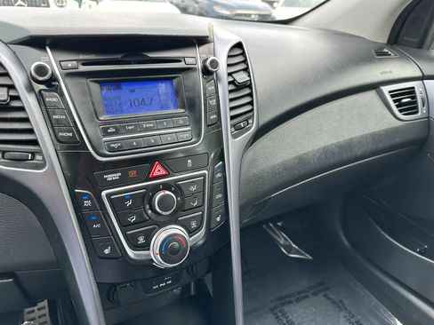 Used 2013 Hyundai Elantra GT w/ Style Pkg FWD image 23