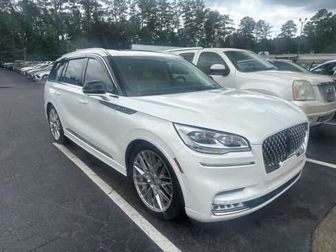 Used 2023 Lincoln Aviator Black Label Grand Touring AWD/4WD image 1