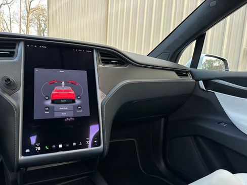 Used 2021 Tesla Model X Performance image 16