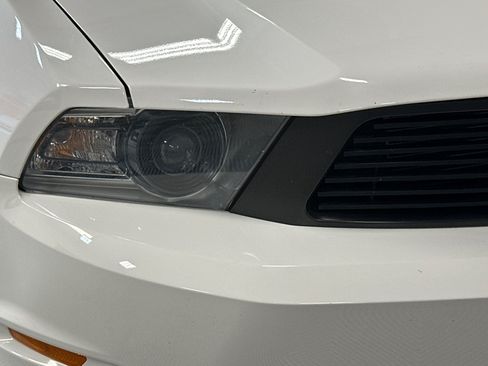 Used 2012 Ford Mustang GT Premium w/ Brembo Brake Pkg RWD image 39