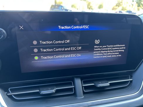 New 2025 Chevrolet Trax LT w/ Driver Confidence Package image 32