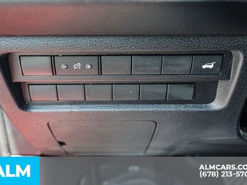 Used 2025 Mitsubishi Outlander SE FWD image 50