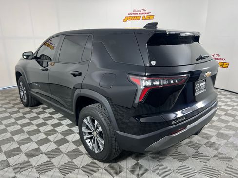 Used 2025 Chevrolet Equinox LT FWD image 3