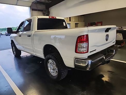 Used 2024 RAM 2500 Big Horn w/ Off Road Package AWD/4WD image 4