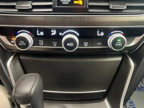 Used 2022 Honda Accord LX image 27