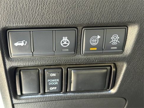 Used 2020 Nissan Armada Platinum w/ Captain's Chairs Package image 25