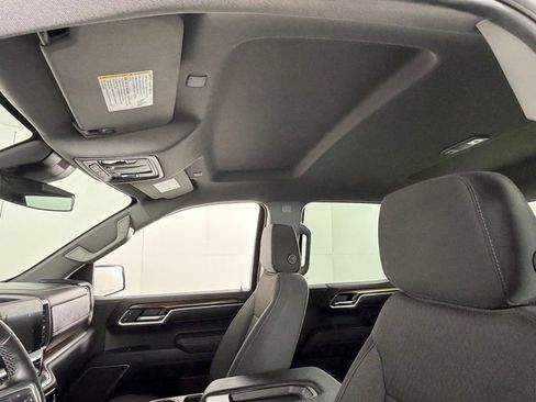 Used 2025 Chevrolet Silverado 1500 LT image 24