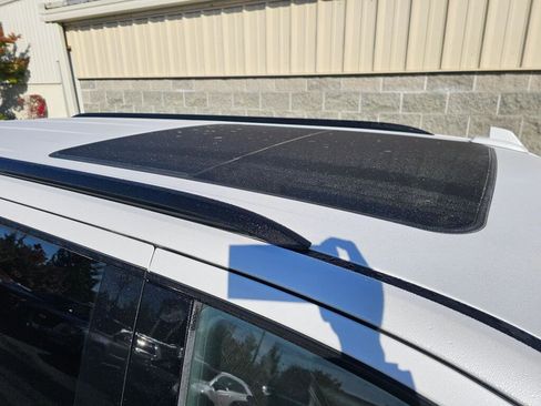 Certified 2023 Cadillac Escalade ESV Sport Platinum image 17