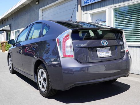 Used 2013 Toyota Prius Three FWD image 15