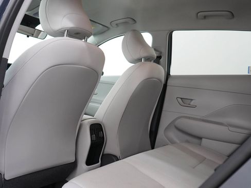 Certified 2024 Hyundai Kona SEL AWD/4WD image 17