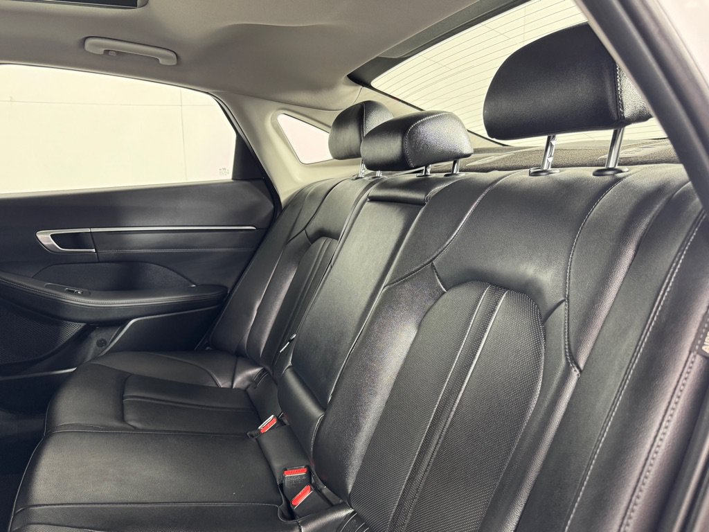 Used 2022 Hyundai Sonata Limited FWD image 17