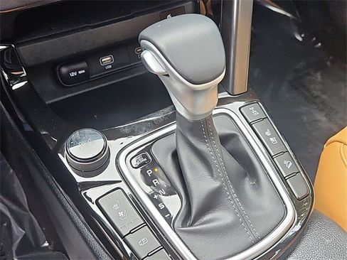 Certified 2024 Kia Seltos SX w/ SX Sunroof Package image 29