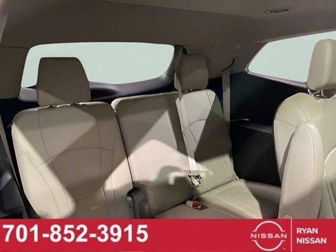 Used 2018 Buick Enclave Premium w/ Experience Buick Package image 32