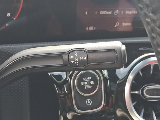 Used 2022 Mercedes-Benz CLA 250 4MATIC image 16