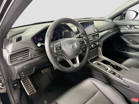 Used 2022 Honda Accord Sport image 10