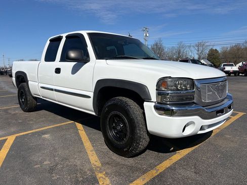 Used 2003 GMC Sierra 1500 SLT w/ SLT Preferred Equipment Group image 4
