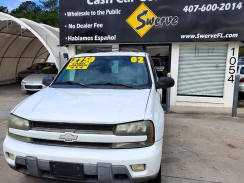 Used 2002 Chevrolet TrailBlazer LTZ image 2