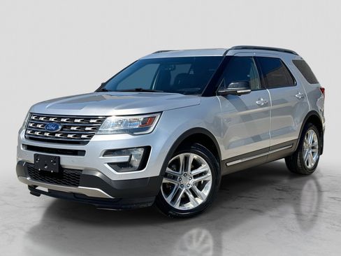 Used 2016 Ford Explorer XLT w/ Equipment Group 202A AWD/4WD image 1