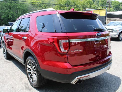 Used 2017 Ford Explorer Platinum AWD/4WD image 10