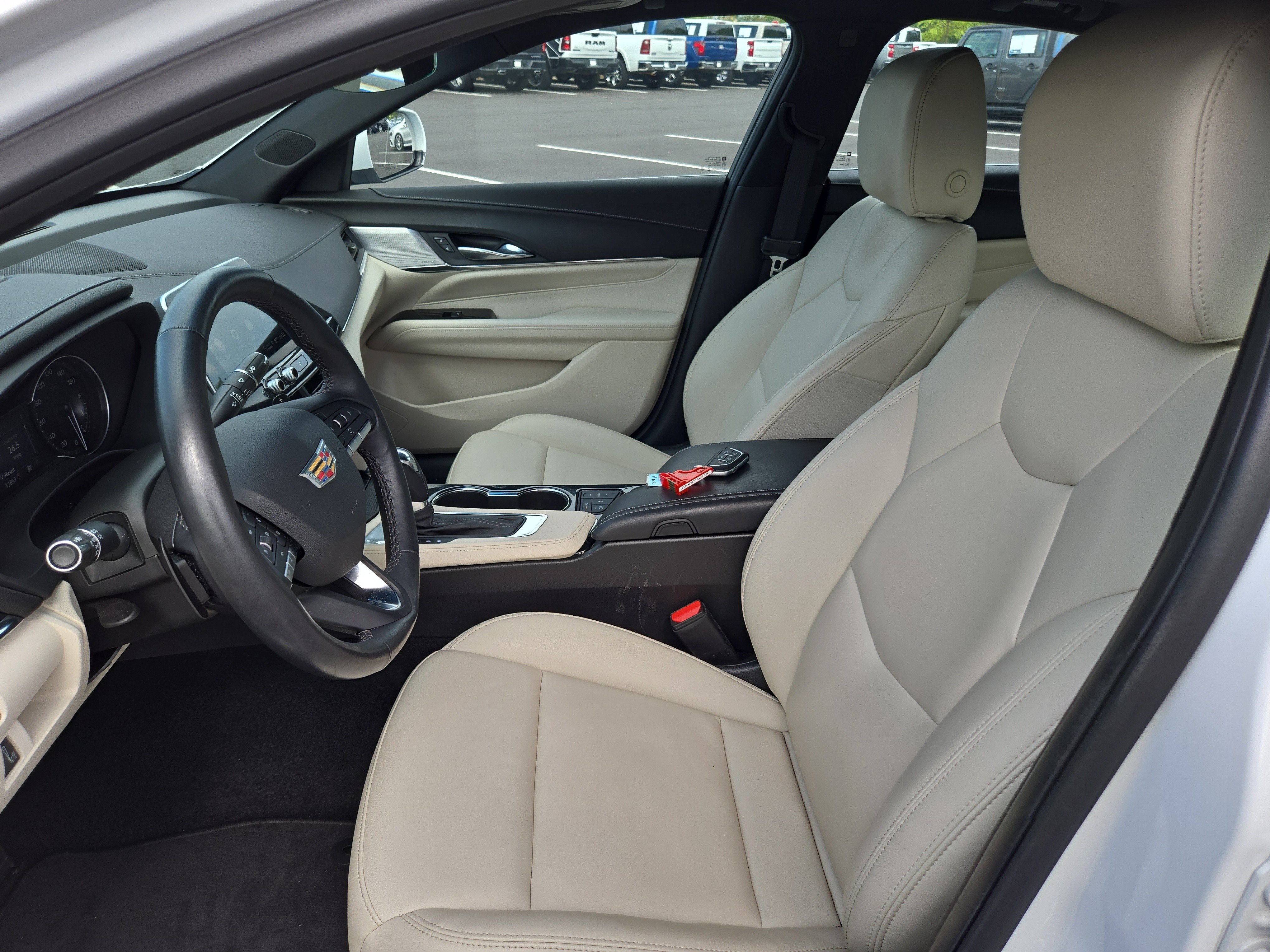 Certified 2025 Cadillac CT4 Luxury w/ Sun And Sound Package RWD image 18