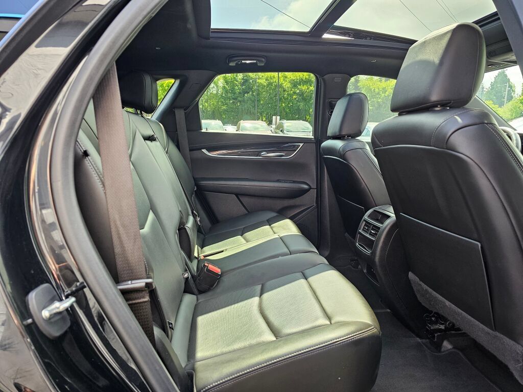 Used 2021 Cadillac XT5 Premium Luxury AWD/4WD image 11