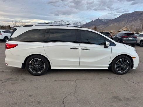 Used 2022 Honda Odyssey Elite image 6