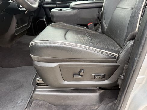 Used 2026 RAM 2500 Laramie AWD/4WD image 29