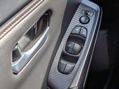 Certified 2025 Nissan Sentra SR w/ SR Premium Package image 39