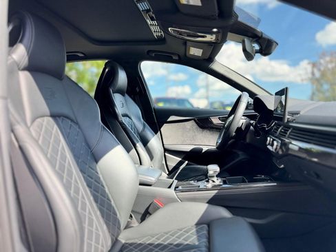 Used 2023 Audi S4 Premium Plus w/ Premium Plus Package image 23