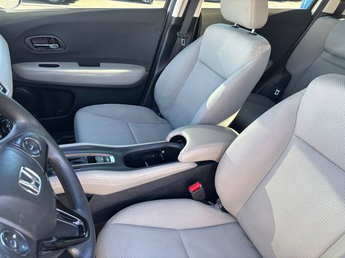 Certified 2020 Honda HR-V LX image 24