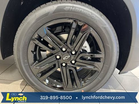 New 2026 Chevrolet TrailBlazer LT w/ Midnight Edition AWD/4WD image 19