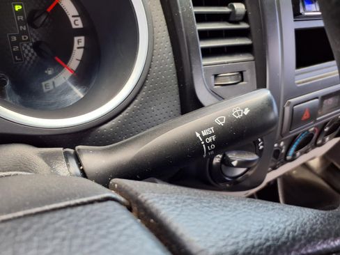 Used 2012 Toyota Tacoma 4x4 Regular Cab image 25