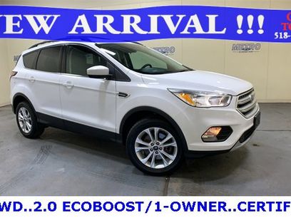 Certified 2018 Ford Escape SE w/ SE Sync 3 Package