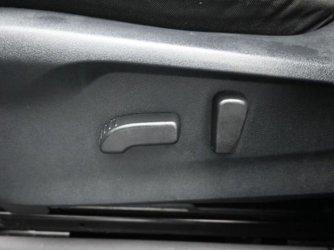Used 2019 Subaru Ascent Premium AWD/4WD image 11