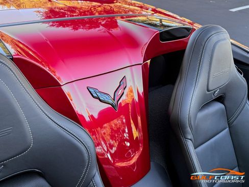 Used 2015 Chevrolet Corvette Z06 w/ 3LZ Preferred Equipment Group image 39