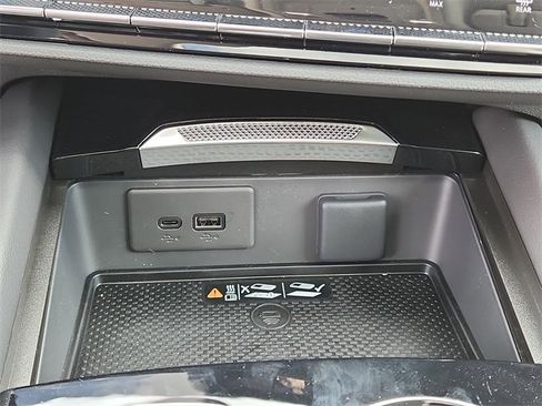 New 2025 Buick Envision Sport Touring image 31