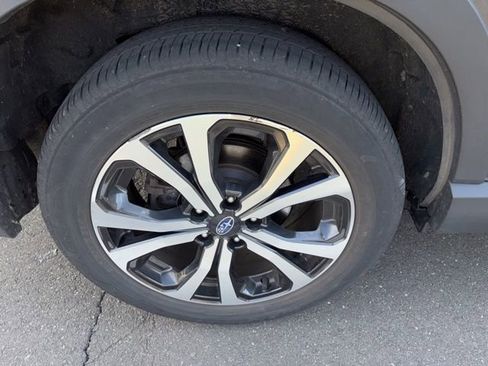 Used 2023 Subaru Forester Limited image 12