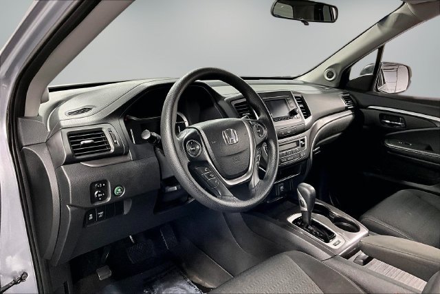 Used 2017 Honda Ridgeline RTS image 17