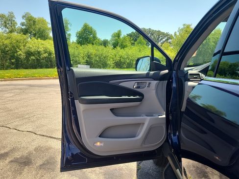 Used 2023 Honda Ridgeline RTL-E image 10