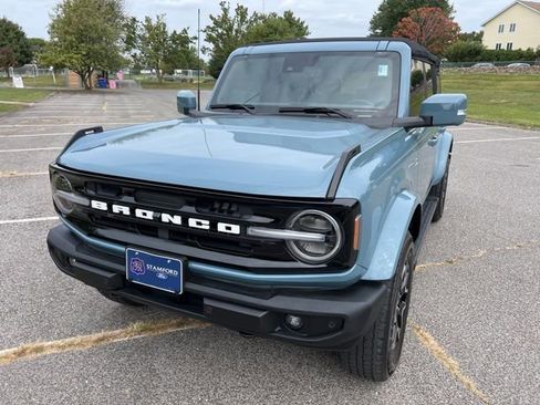 Used 2022 Ford Bronco Outer Banks image 3